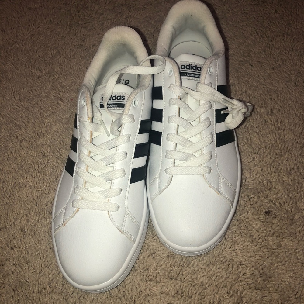 Brand new Adidas grand court shoes